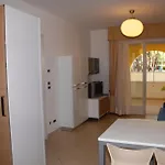 דירה Welcoming Flat Next To The Sea For Up To 6 Guests *