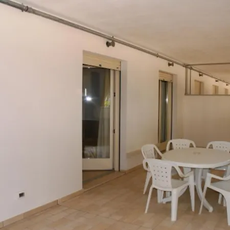 Welcoming Flat Next To The Sea For Up To 6 Guests