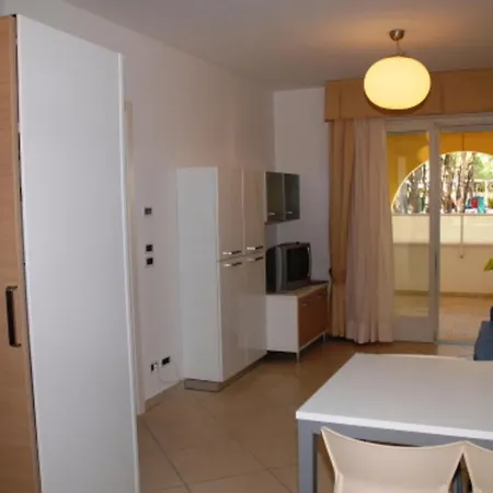 Daire Welcoming Flat Next To The Sea For Up To 6 Guests *