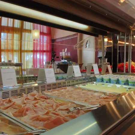 Welcoming Flat Next To The Sea For Up To 6 Guests Daire *